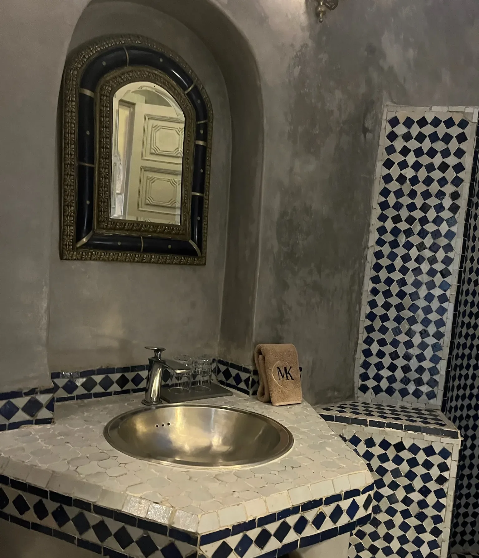 Photo 8 of 8 — Comfort Room